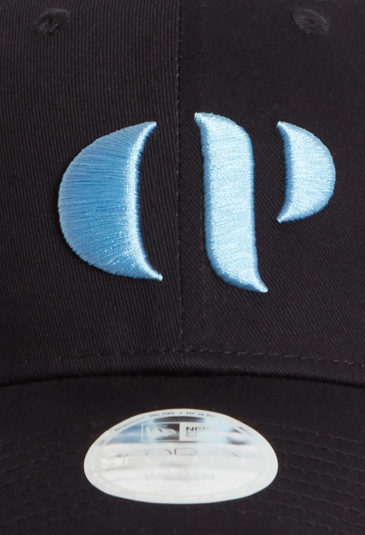 Cap mit CP-Logo marineblau