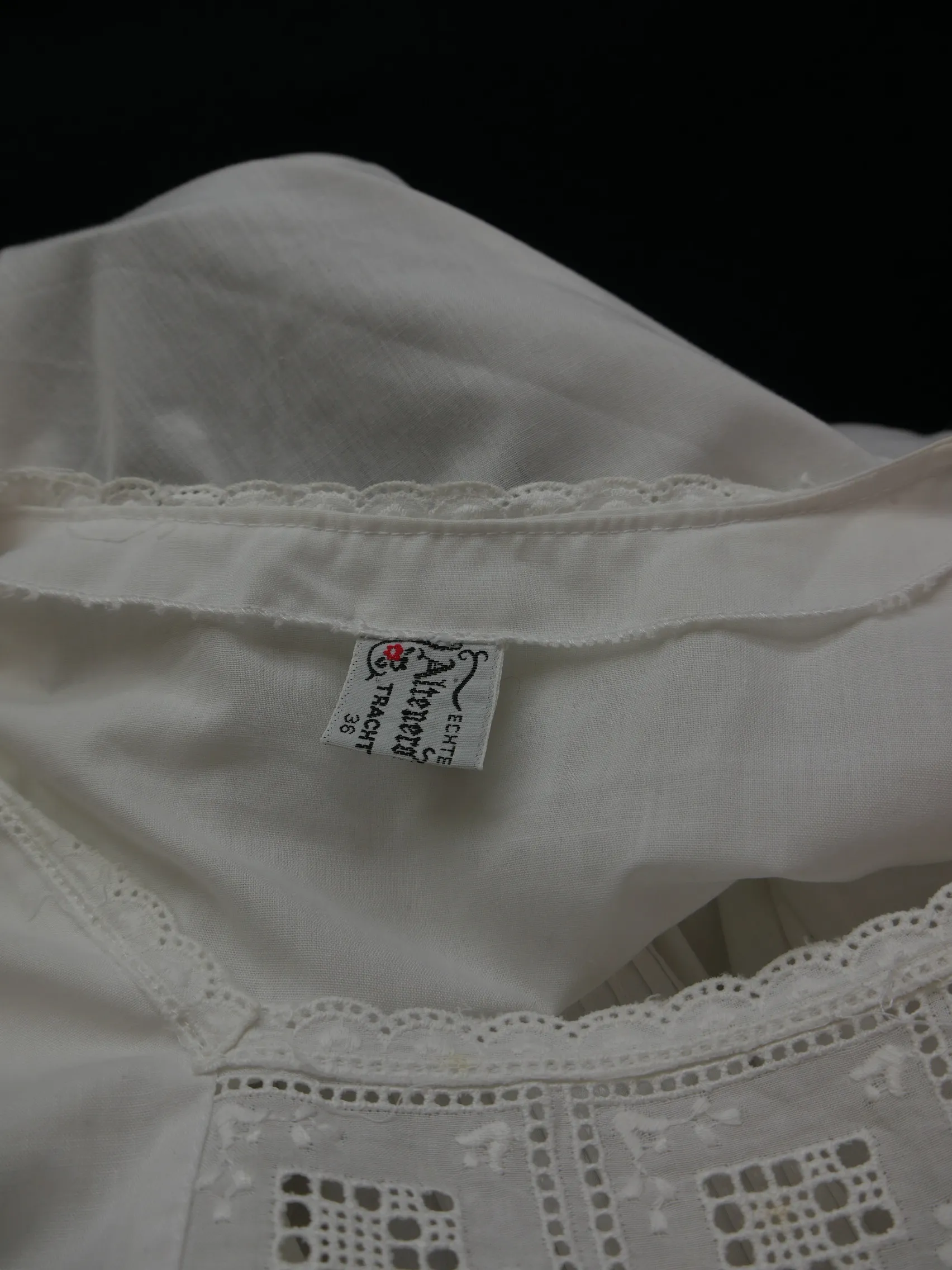 Gr.36 Trachtenbluse Bluse weiß Baumwolle Altenerdinger mit Spitze TB5182