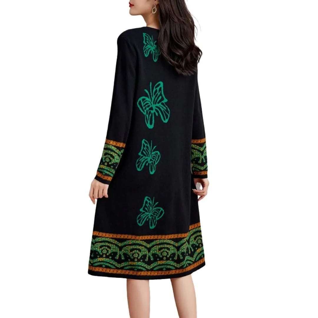 Schickes Kleid mit Schalband und gestickten Akzenten