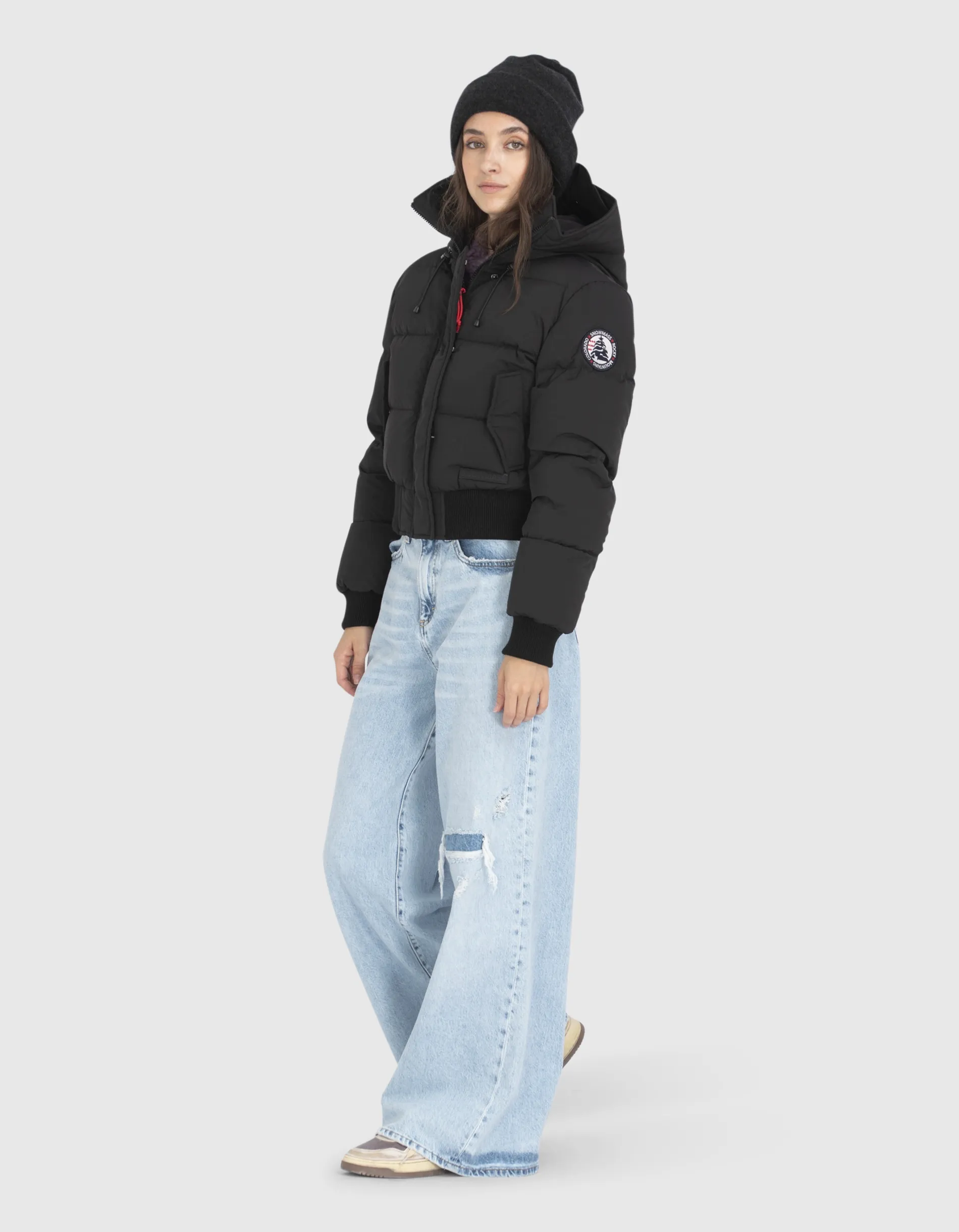 SNOWMASS Sophia Black // Daunen-Bomberjacke mit Label-Aufnäher